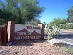 Welcome sign in Paradise Valley Arizona 5-30-2005